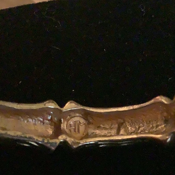 H&M Gold Cuff Bracelet - Picture 3 of 4